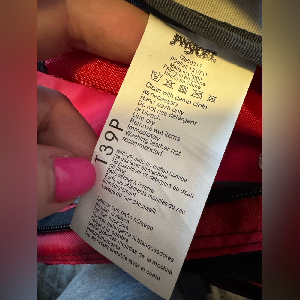 Jansport backpack like new red and black plaid w 2 main pockets + small front - Picture 8 of 11